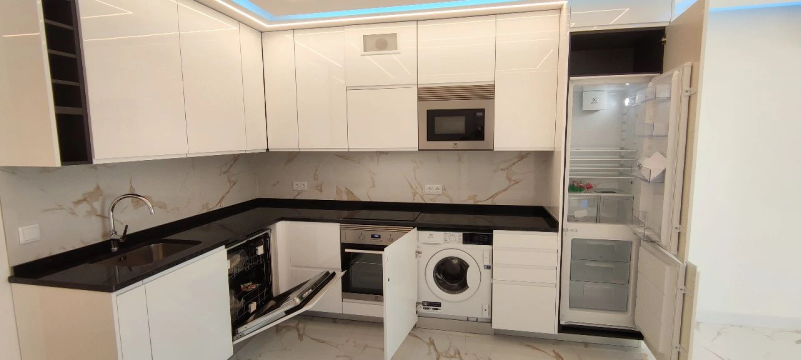 Apartamento T2 para Venda em Quarteira Foto 3