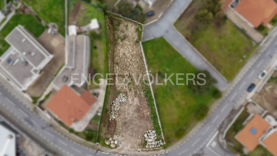 Terreno para Venda em Guimarães Foto 18