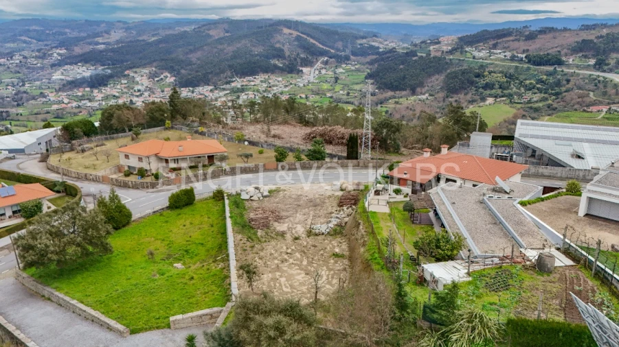 Terreno para Venda em Guimarães Foto 22