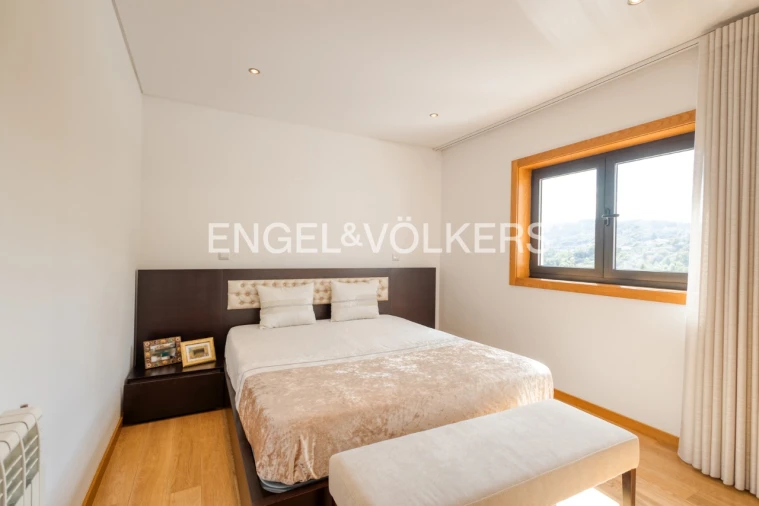 Moradia T5 para Venda em Torres Foto 13