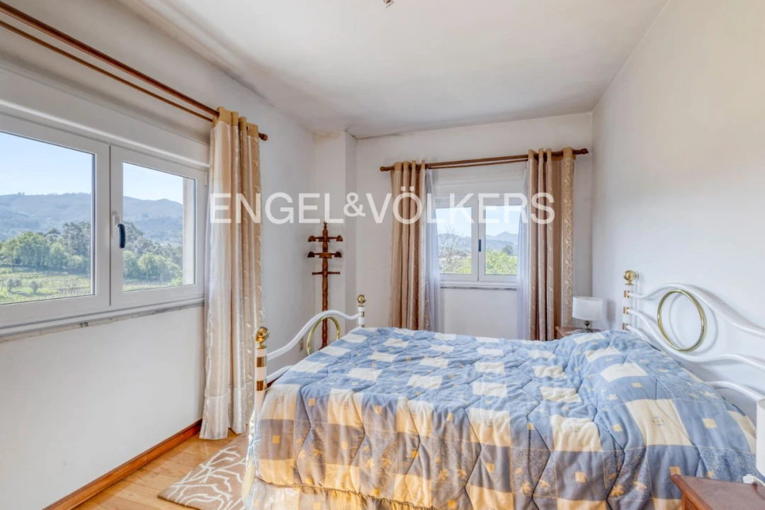 Moradia T3 para Venda em Crestilhas Foto 9