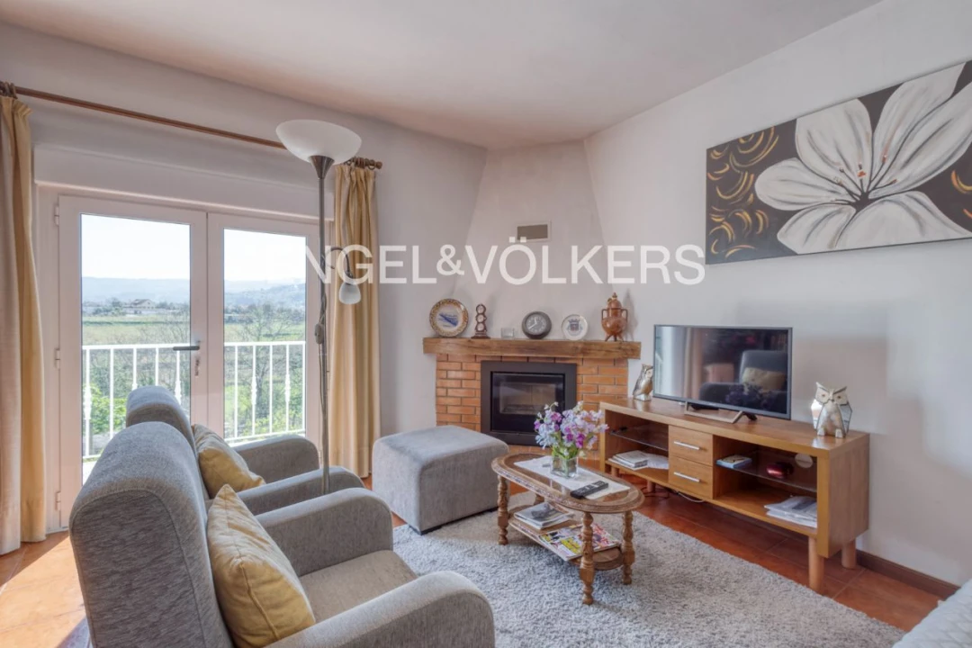 Moradia T3 para Venda em Crestilhas Foto 5