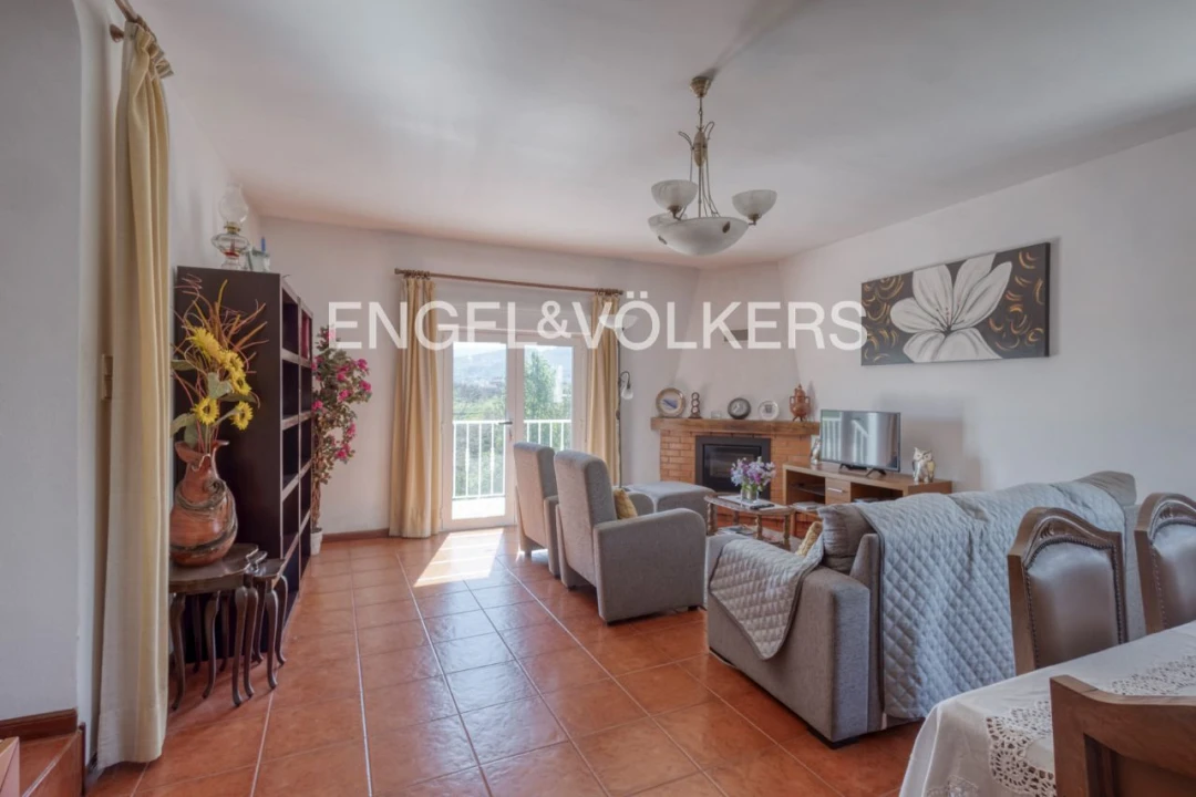 Moradia T3 para Venda em Crestilhas Foto 6