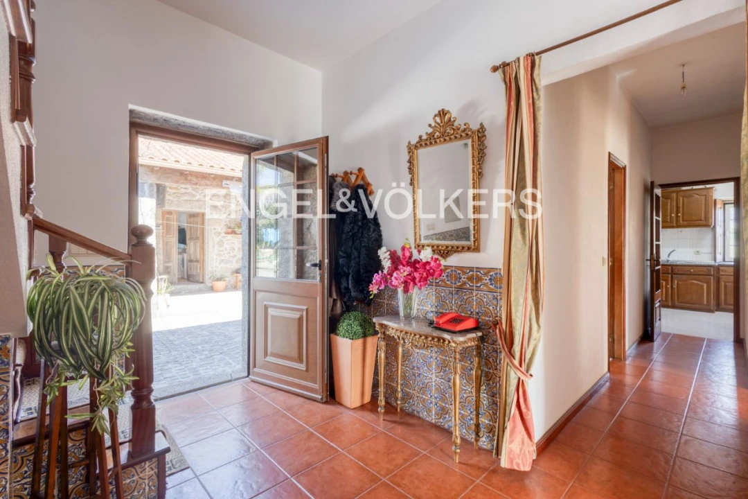 Moradia T3 para Venda em Crestilhas Foto 2