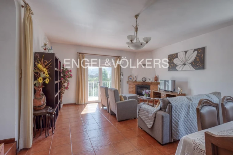 Moradia T3 para Venda em Crestilhas Foto 6