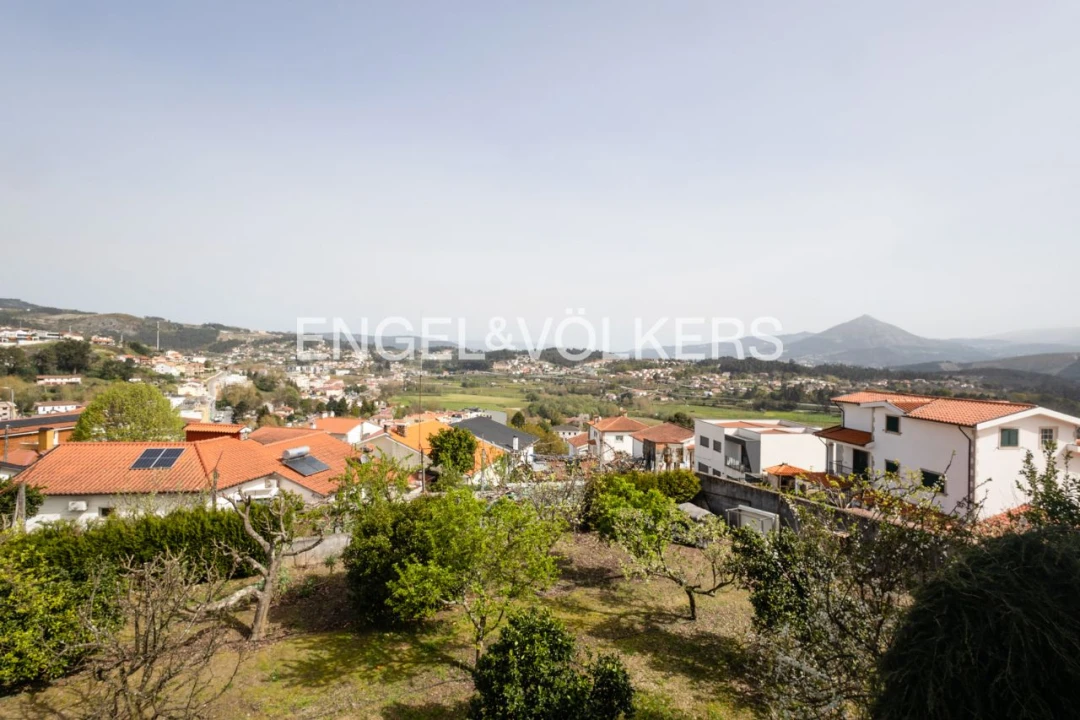 Moradia T5 para Venda em Celorico de Basto Foto 31