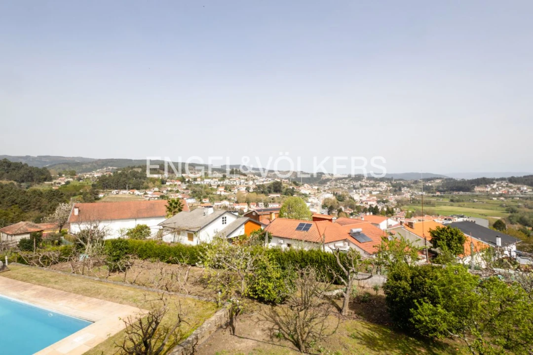 Moradia T5 para Venda em Celorico de Basto Foto 28