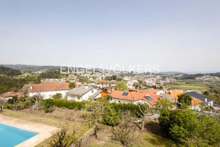 Moradia T5 para Venda em Celorico de Basto Foto 28