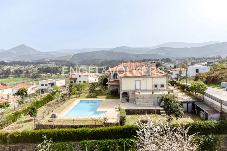 Moradia T5 para Venda em Celorico de Basto Foto 29