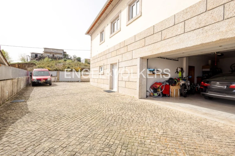 Moradia T5 para Venda em Celorico de Basto Foto 32