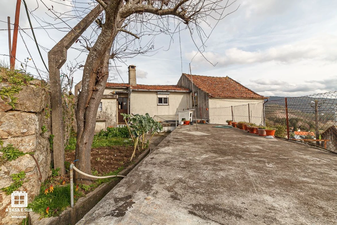 Moradia T2 para Venda em Fafião Foto 9