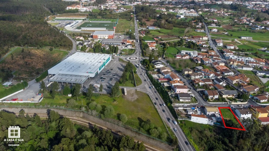 Terreno P/ Prédio para Venda em Sanfins Foto 12