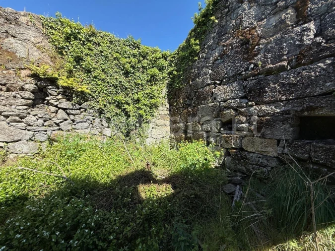 Moradia para Venda em Vilela Foto 14