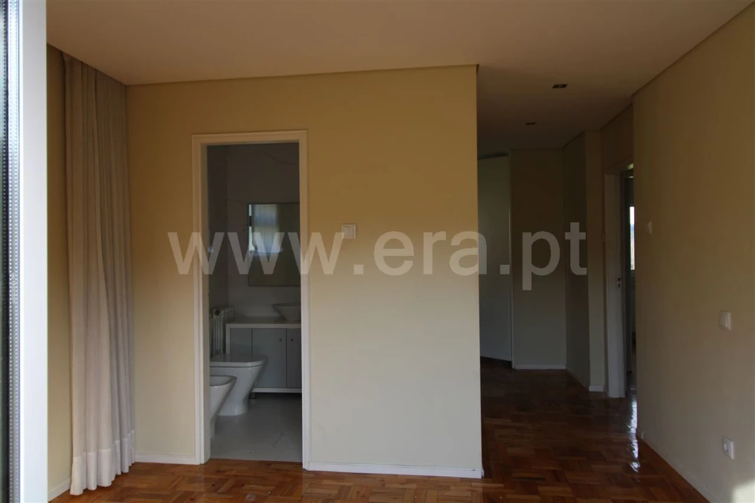 Quinta T4 para Venda em Rendufinho Foto 10