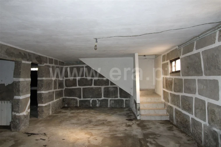 Quinta T4 para Venda em Rendufinho Foto 13