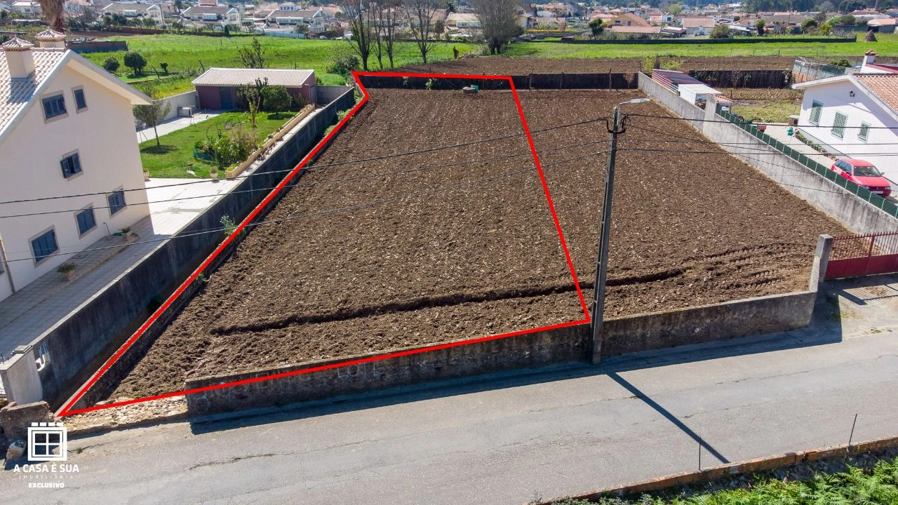 Terreno P/ Prédio para Venda em Arada Foto 1