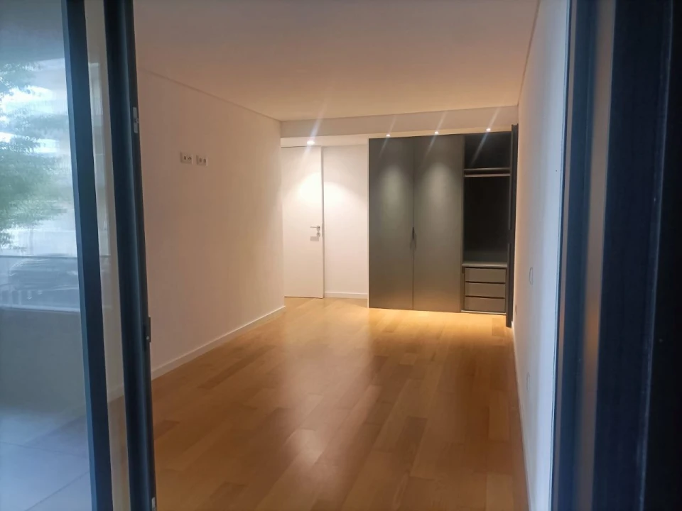 Apartamento T1 para Arrendamento em Vila Nova Gaia Foto 3