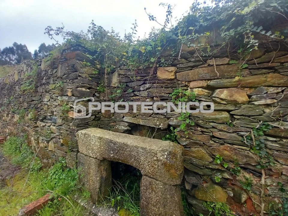 Moradia T4 para Venda em Ribança Foto 8