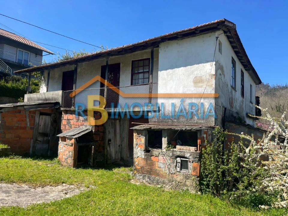 Quinta T3 para Venda em Moldes Foto 1