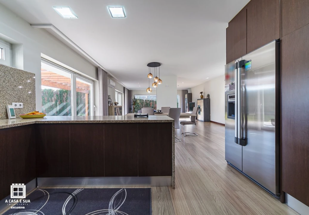 Moradia T3 para Venda em Lourosa Foto 11