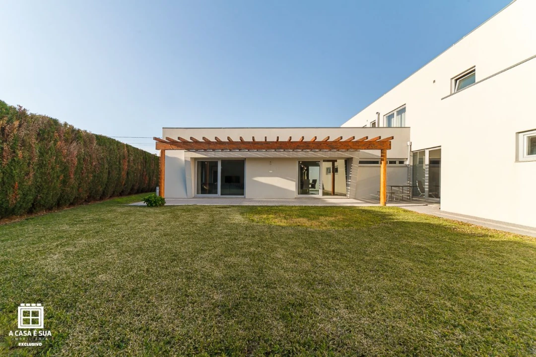 Moradia T3 para Venda em Lourosa Foto 36