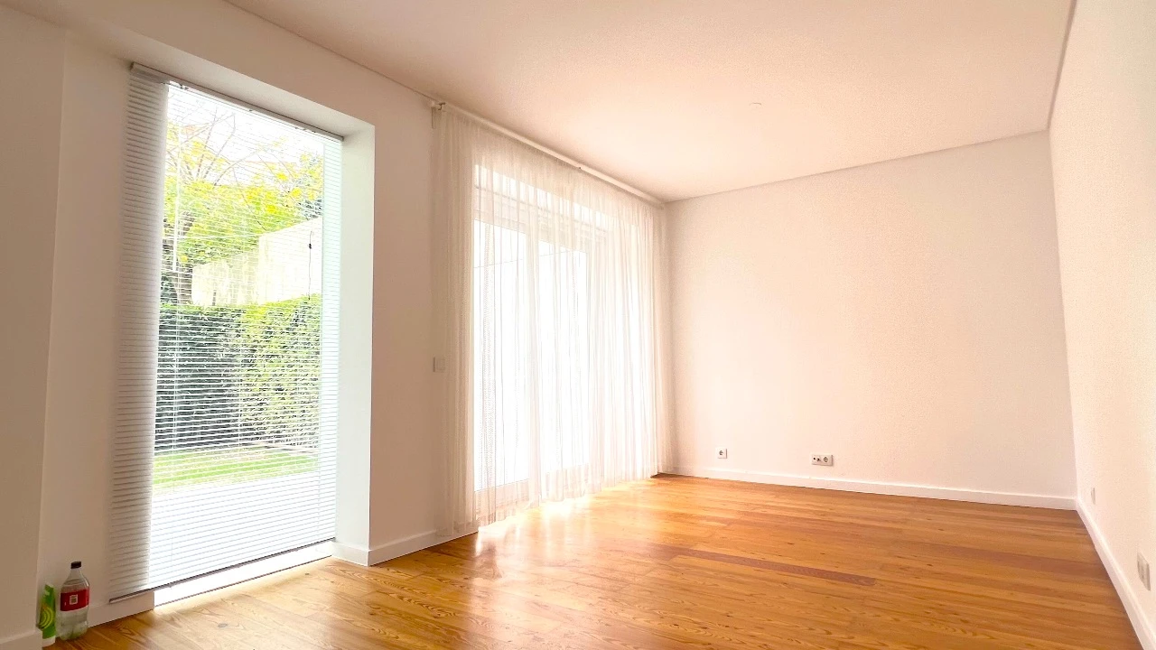 Apartamento T2 para Arrendamento em Lisboa Foto 5