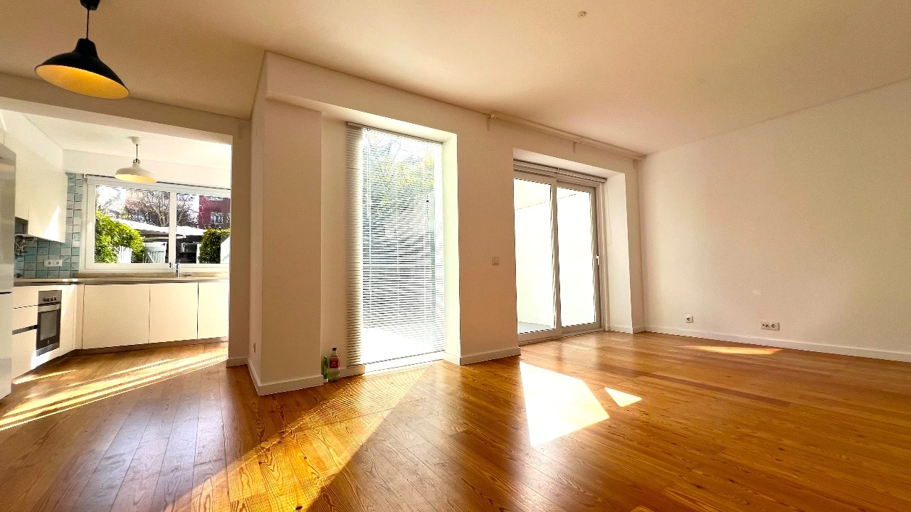 Apartamento T2 para Arrendamento em Lisboa Foto 3