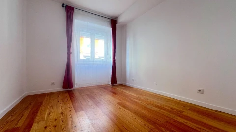 Apartamento T2 para Arrendamento em Lisboa