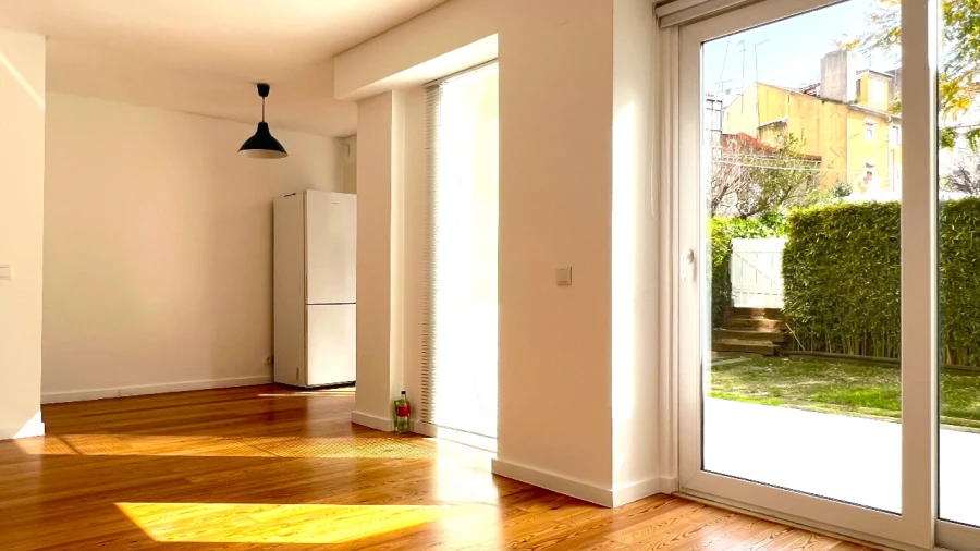 Apartamento T2 para Arrendamento em Lisboa Foto 6