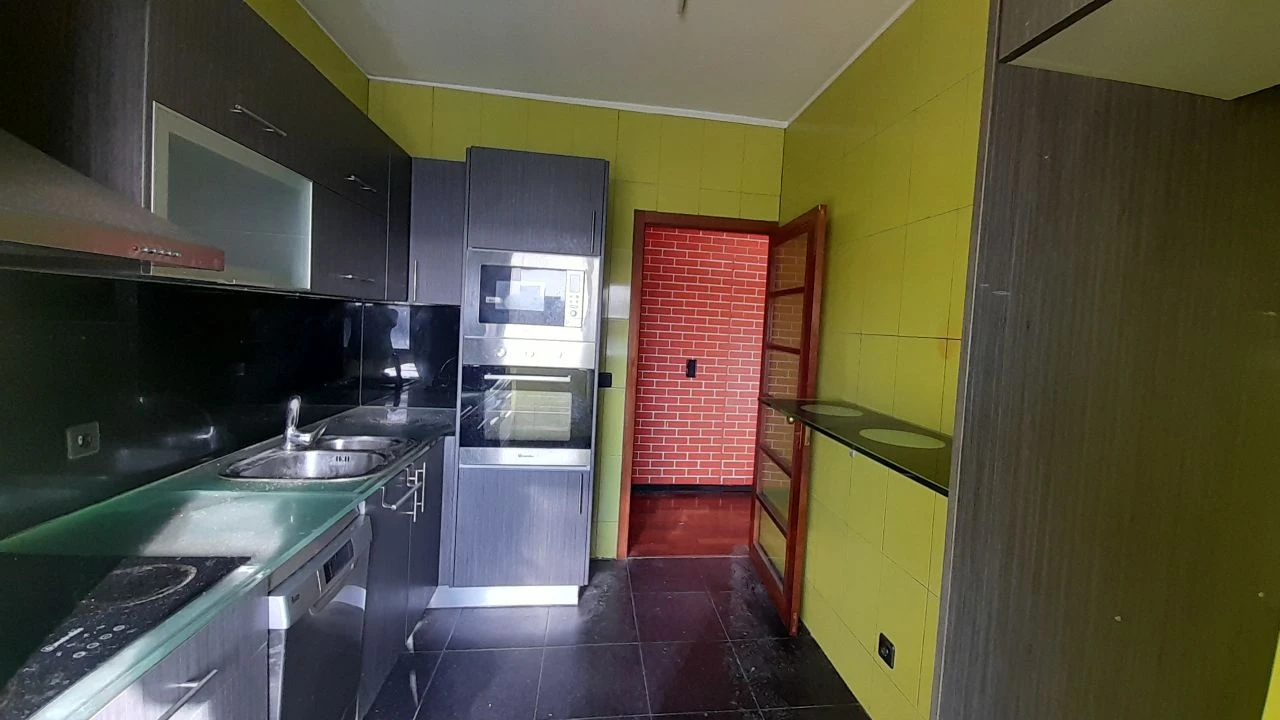 Apartamento T3 para Arrendamento em Porto Foto 5