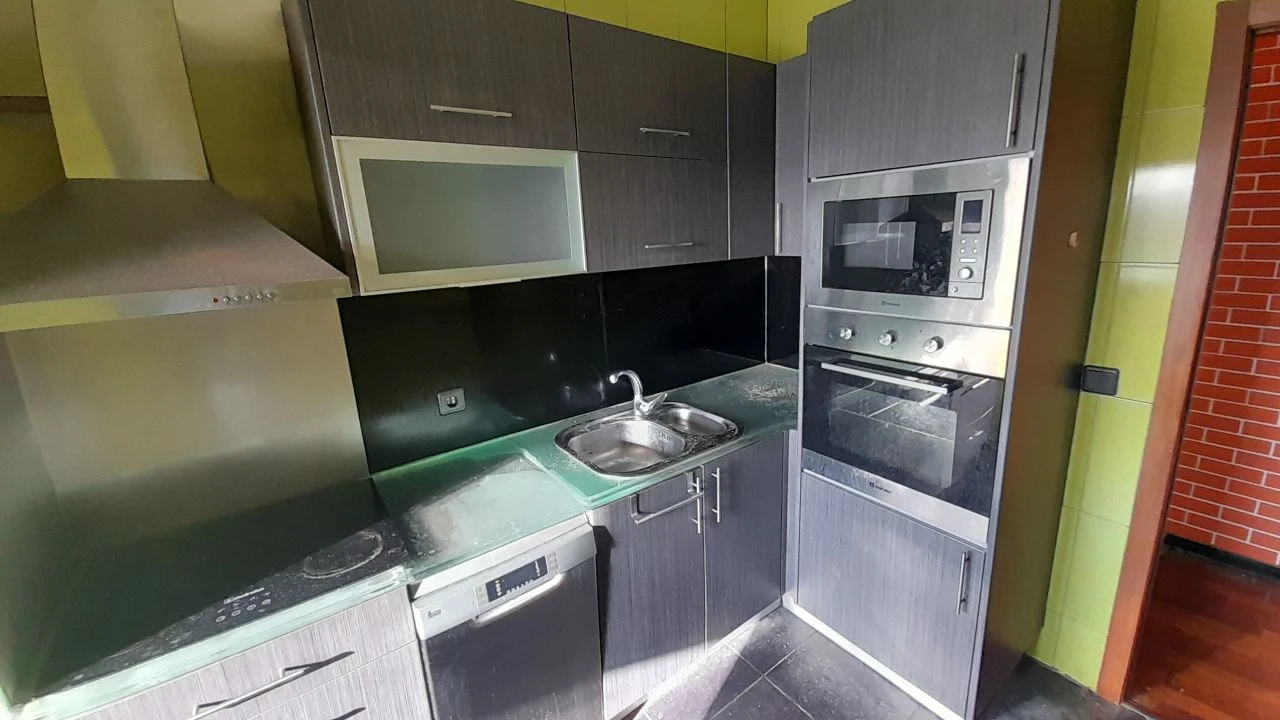 Apartamento T3 para Arrendamento em Porto Foto 7