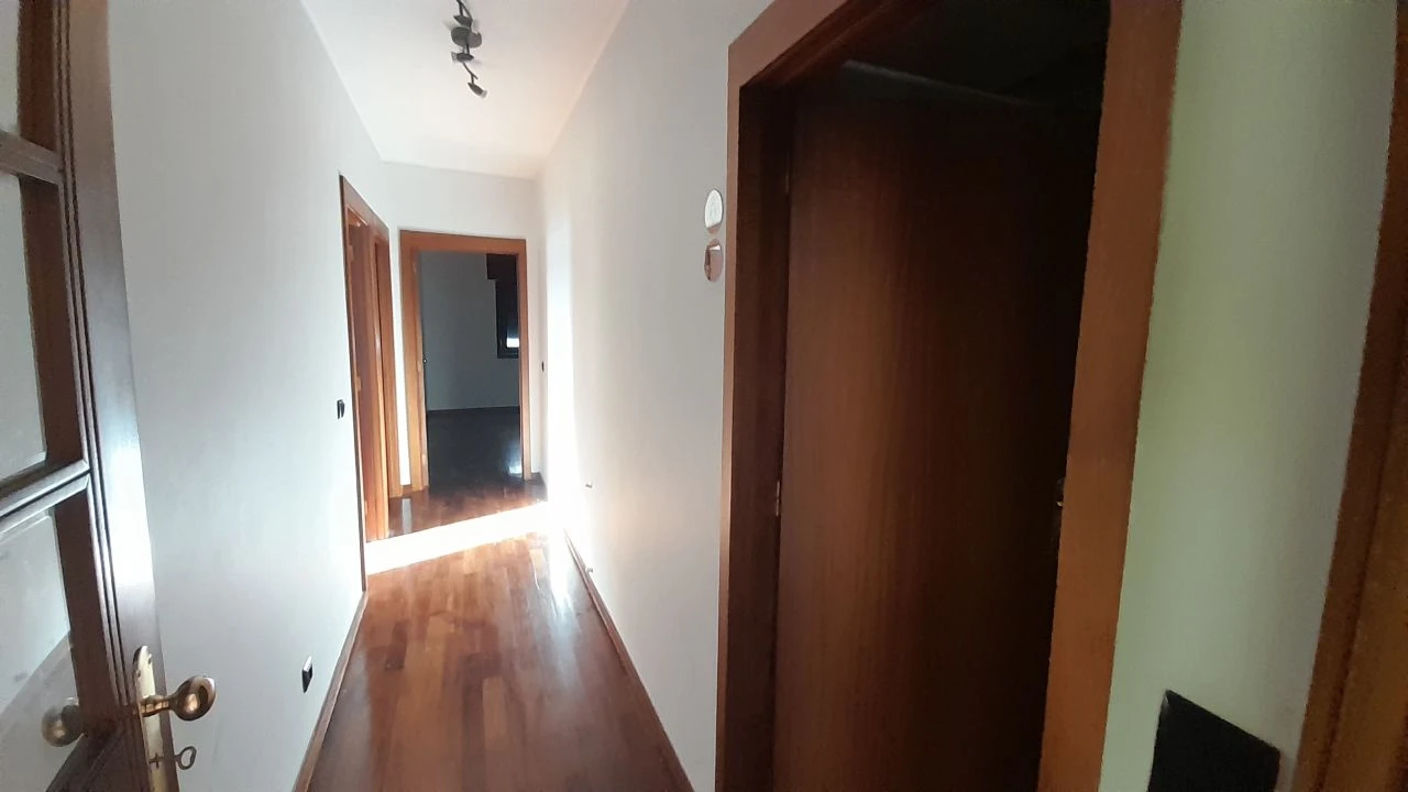 Apartamento T3 para Arrendamento em Porto Foto 15