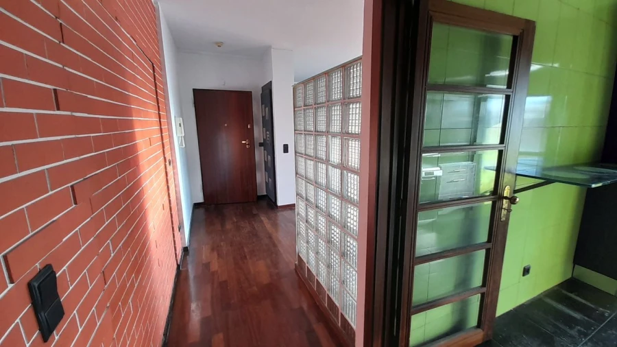 Apartamento T3 para Arrendamento em Porto Foto 12