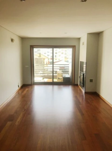 Apartamento T2 para Venda em Porto