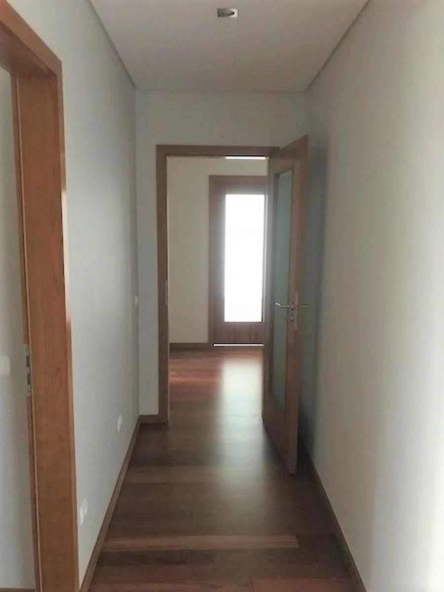 Apartamento T2 para Venda em Porto Foto 6