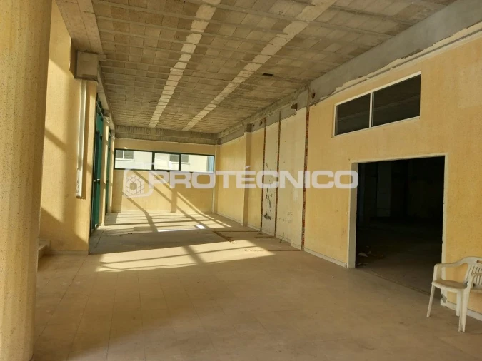 Armazém para Venda em Gafanha da Encarnação Foto 14