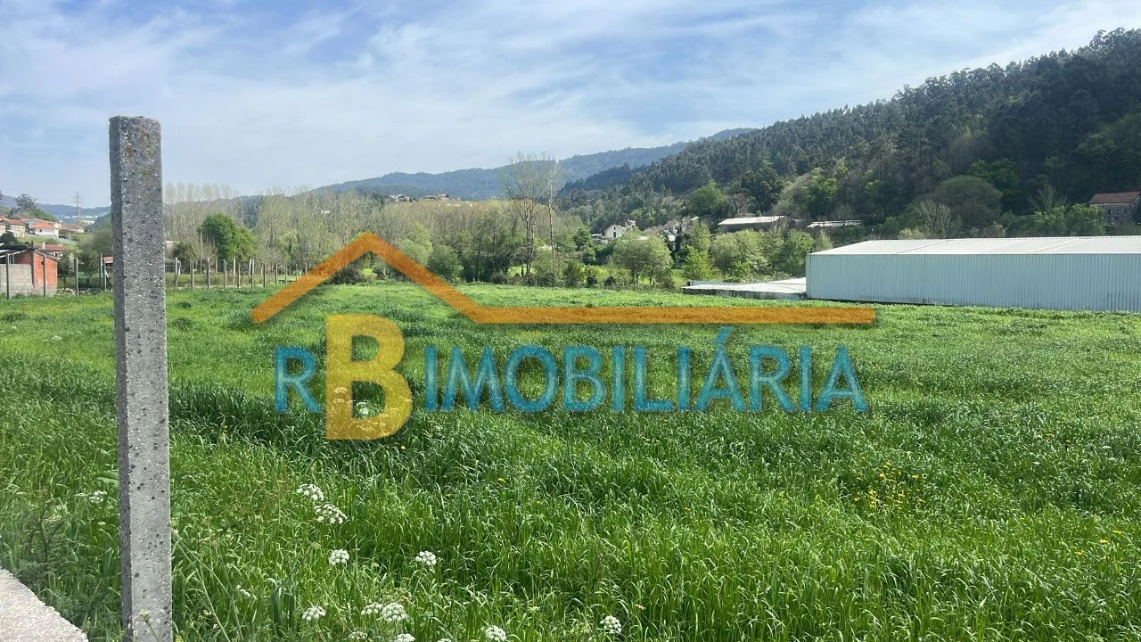 Moradia T4 para Venda em Marecos Foto 8