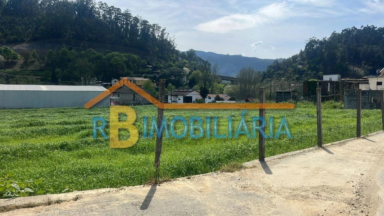 Moradia T4 para Venda em Marecos Foto 10