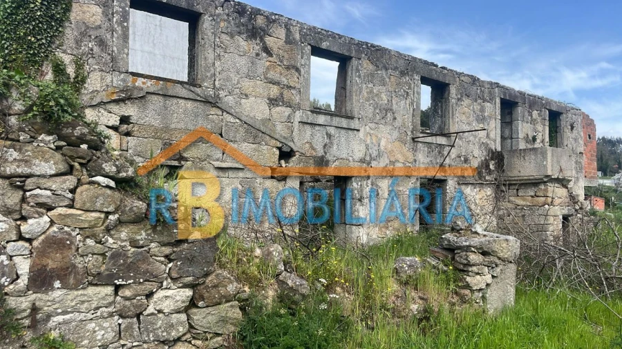 Moradia T4 para Venda em Marecos Foto 5