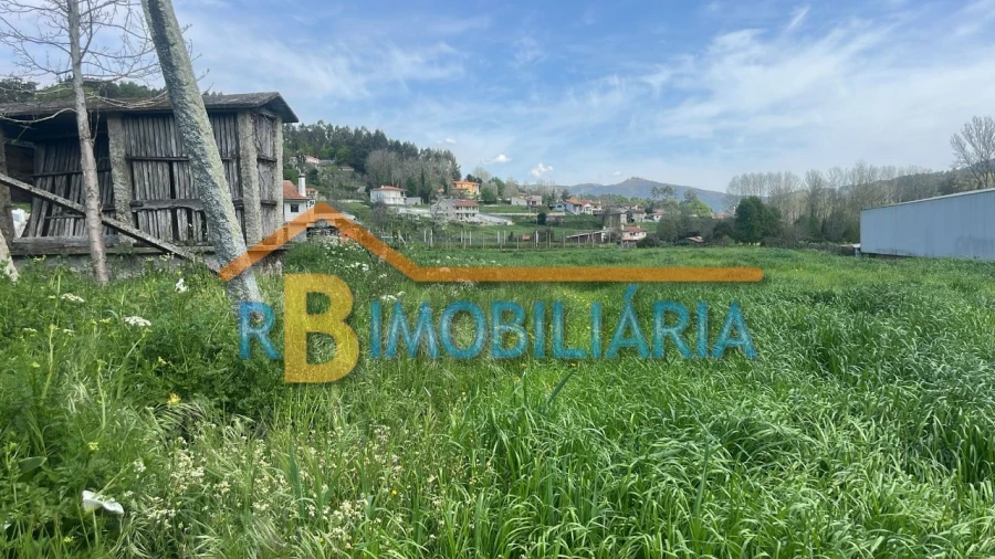 Moradia T4 para Venda em Marecos Foto 6