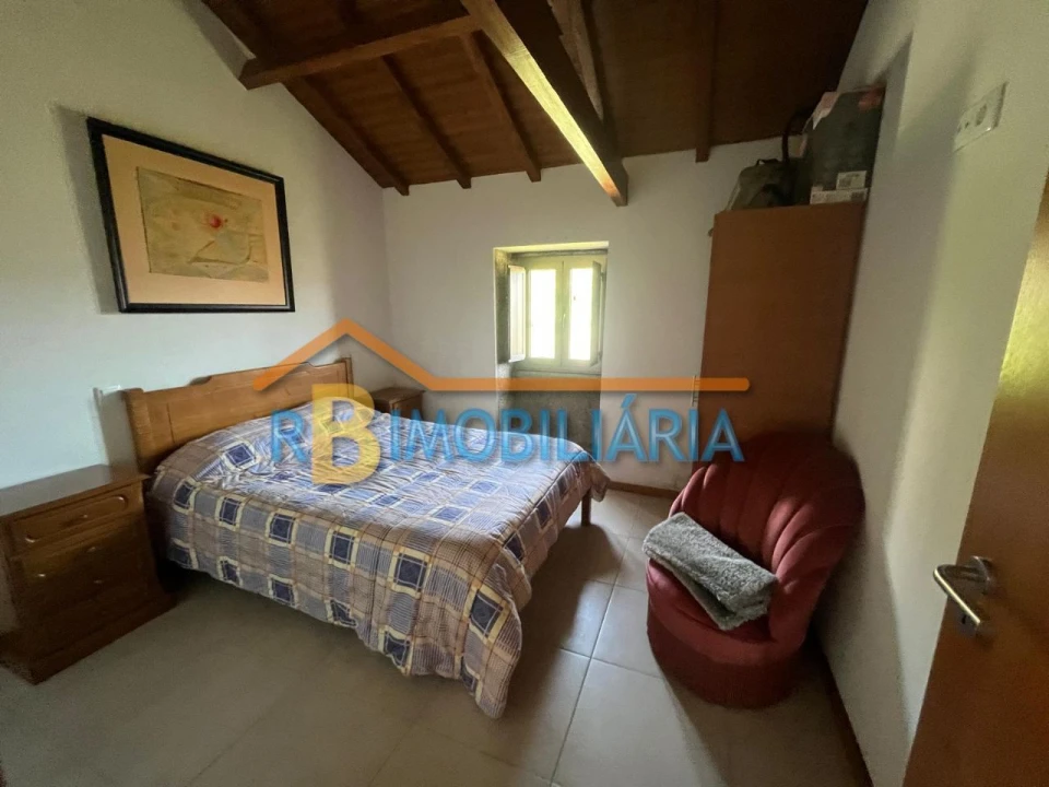 Moradia T1 para Venda em Fragoselas Foto 7