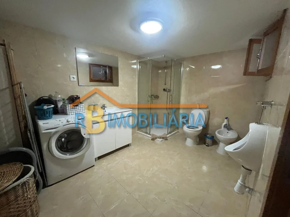 Moradia T1 para Venda em Fragoselas Foto 14