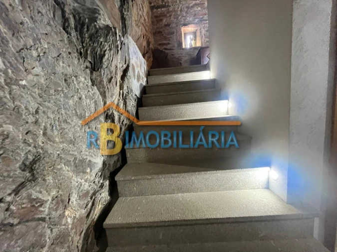 Moradia T1 para Venda em Fragoselas Foto 15