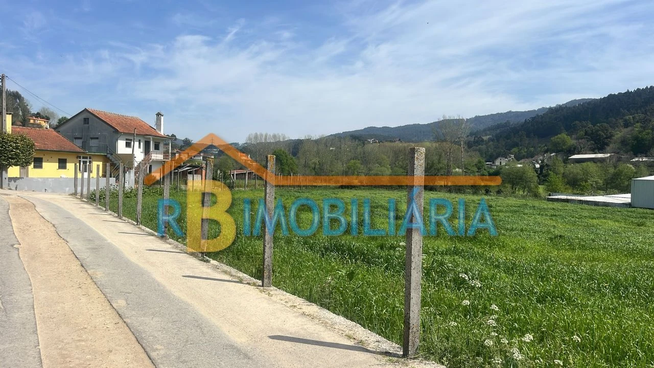 Moradia T4 para Venda em Marecos Foto 12