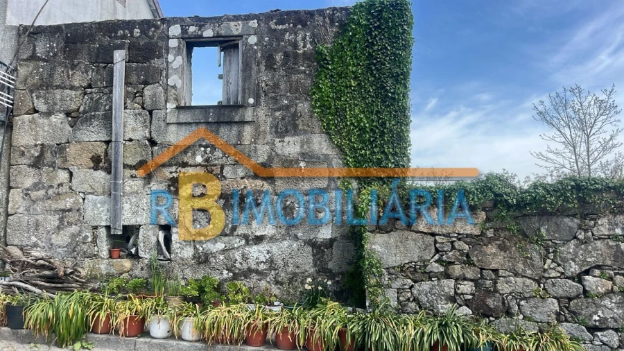 Moradia T4 para Venda em Marecos Foto 2