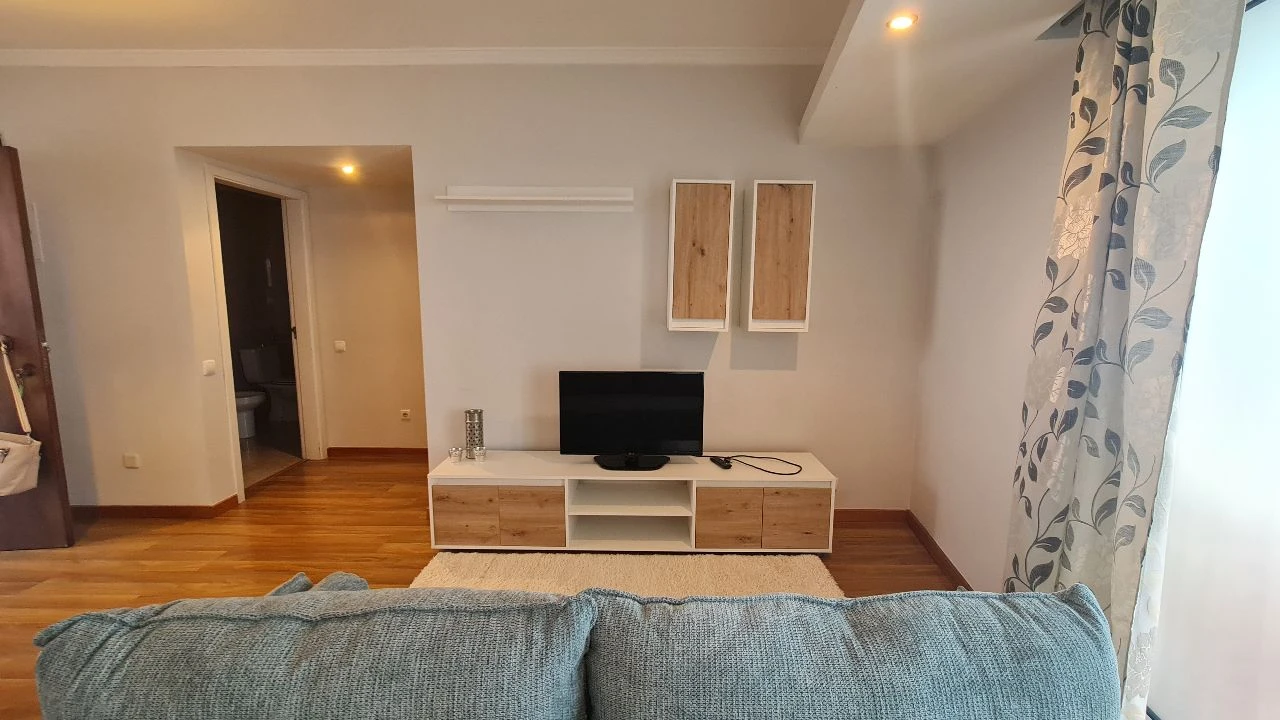 Apartamento T1 para Arrendamento em Funchal Foto 2