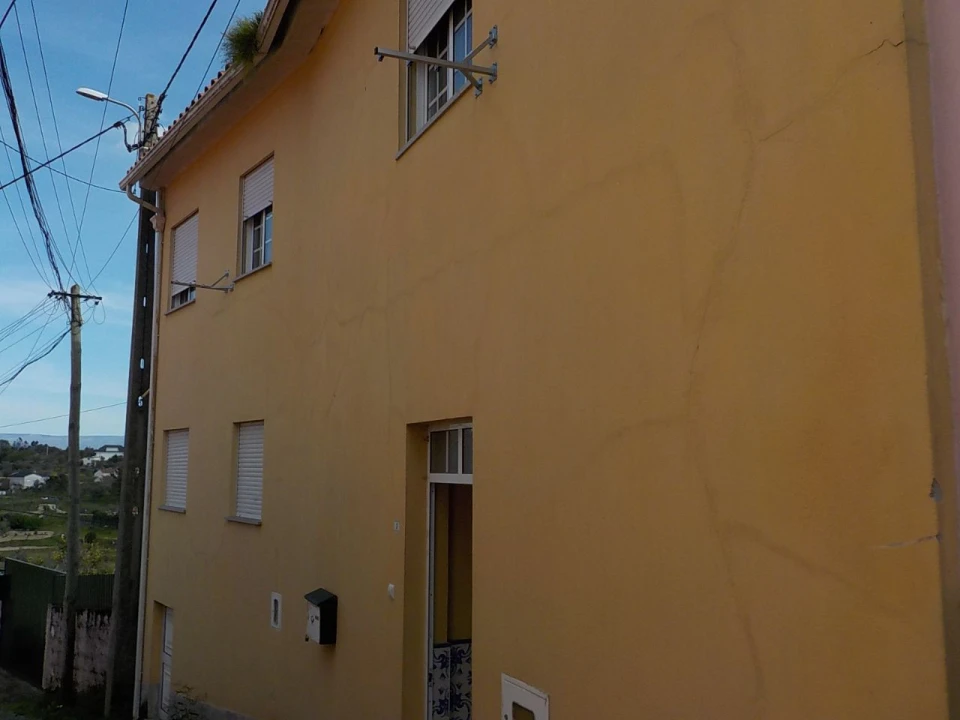 Moradia T2 para Venda em Cassurrães Foto 2