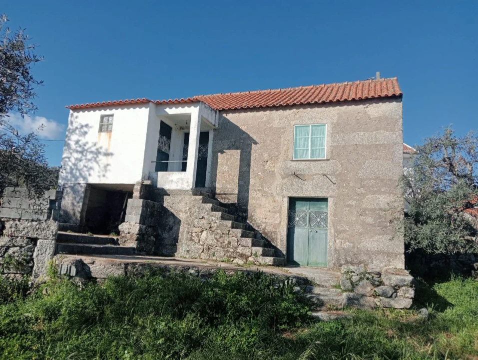 Moradia T2 para Venda em Monsanto Foto 2