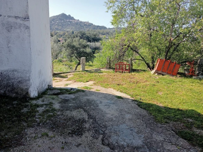 Moradia T2 para Venda em Monsanto Foto 9