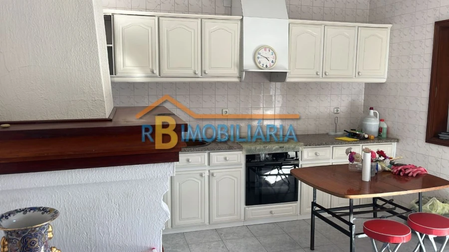 Moradia T6 para Venda em Mansores Foto 7